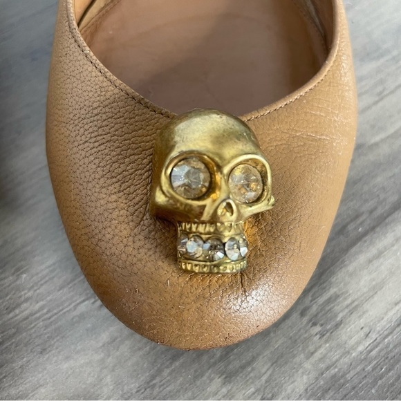 ALEXANDER Mcqueen Tan Leather Gold Rhinestone Skull Ballet Flats - Picture 3 of 14